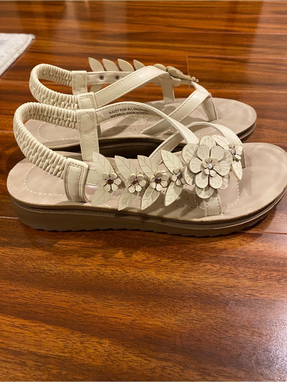 Andiamo Women's Cream Floral Slingback Sandals